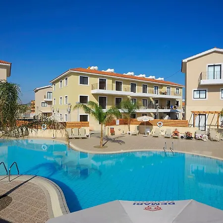 Family 2 Bedroom In Kyklades *