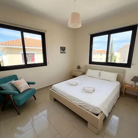 Family 2 Bedroom In Kyklades Apartment *